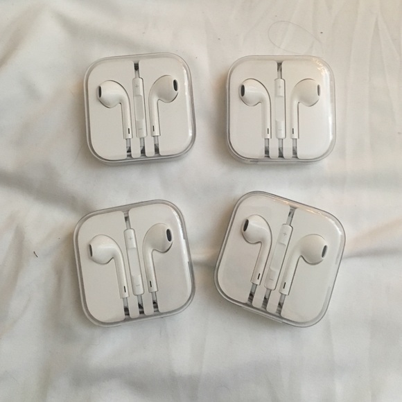 All new apple head phones