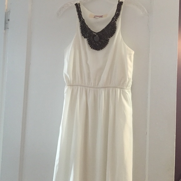 White maxi dress