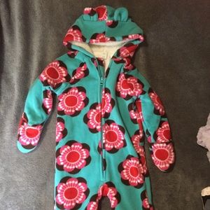Girl's 18-24 month Snowsuit, never worn.