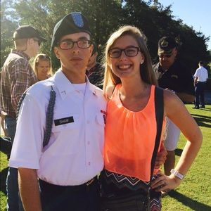 Meet your Posher, Victoria