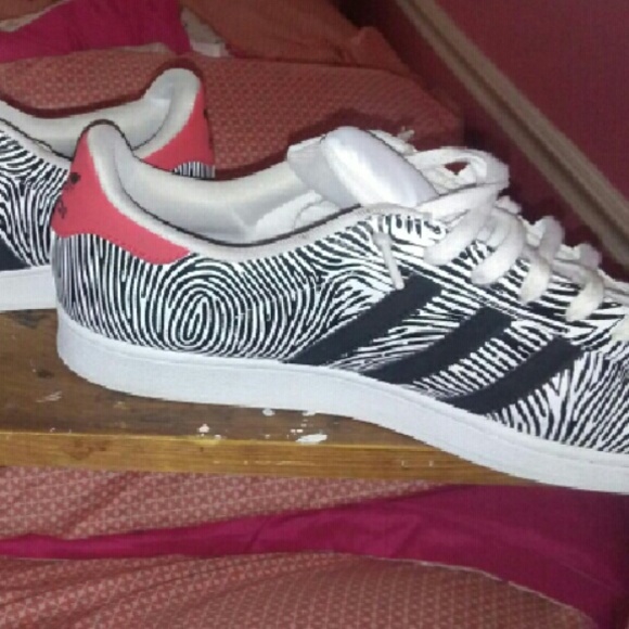Adidas - Picture 3 of 3