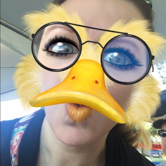 Meet your Posher, Beth - Picture 1 of 1