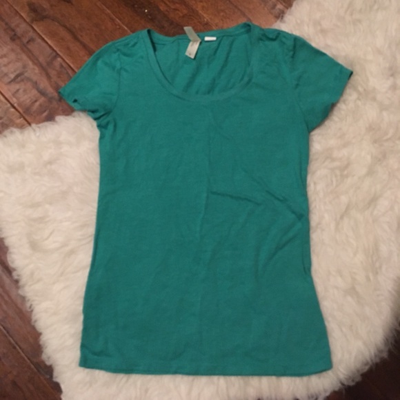 Comfy green scoop neck tee - Picture 3 of 4