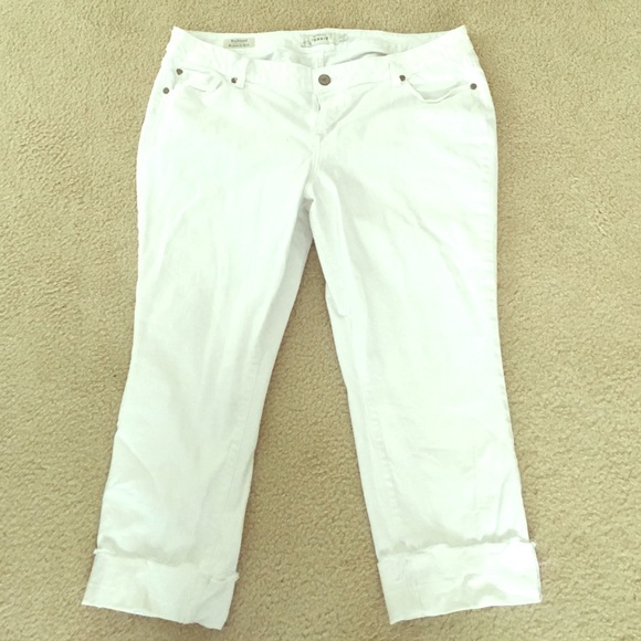 Torrid white Capri jeans boyfriend fit