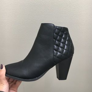 Black heeled booties!