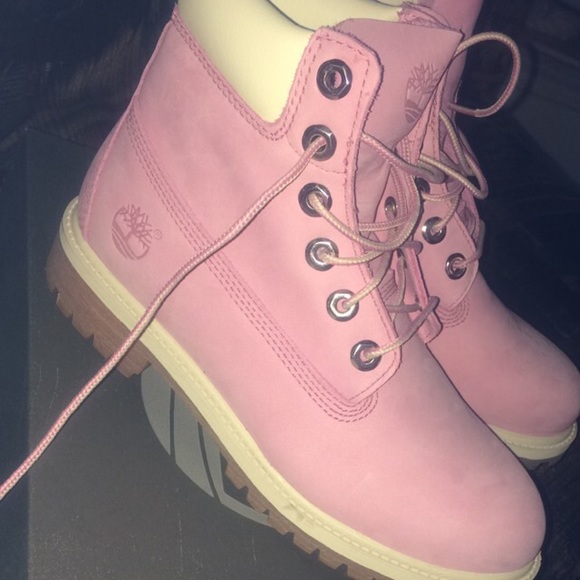 Pink timberlands - Picture 3 of 4