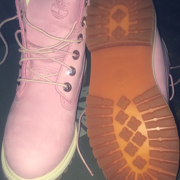 Pink timberlands - Picture 4 of 4