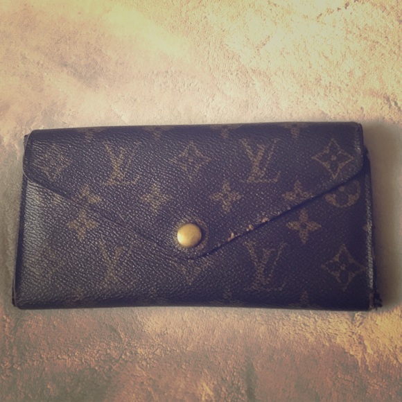 Louis Vuitton Authentic Monogram Josephine Wallet