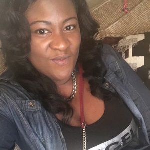 Meet your Posher, Kenetra