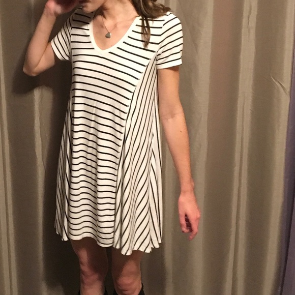 ๐ ZARA ๐ Striped Dress - Picture 2 of 3