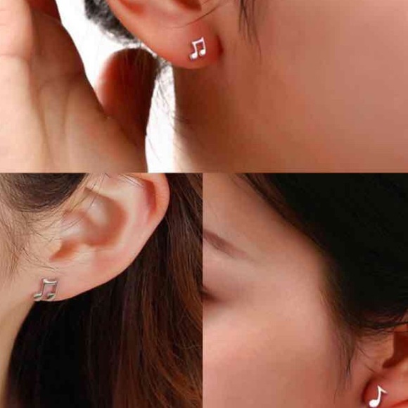 Music note stud earrings 🎶 - Picture 2 of 4