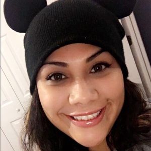 Meet your Posher, Liz