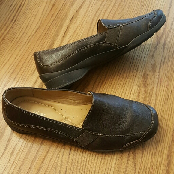 Brown Naturalizer loafers 9w