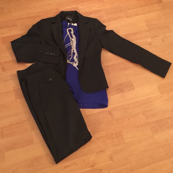 🎉SALE-H&M Pant Suit Set-Like New