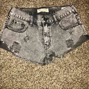 Bullhead acid ripped shorts