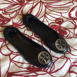 Tory Burch Flats- silver medallion