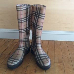 Burberry plaid boots