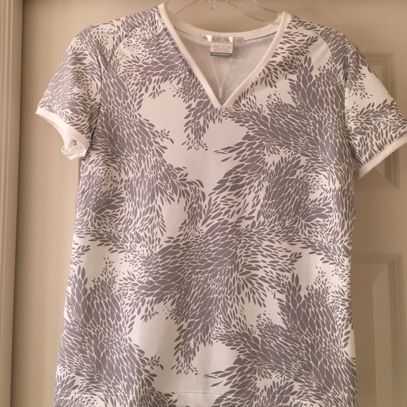 Nike woman's golf shirt