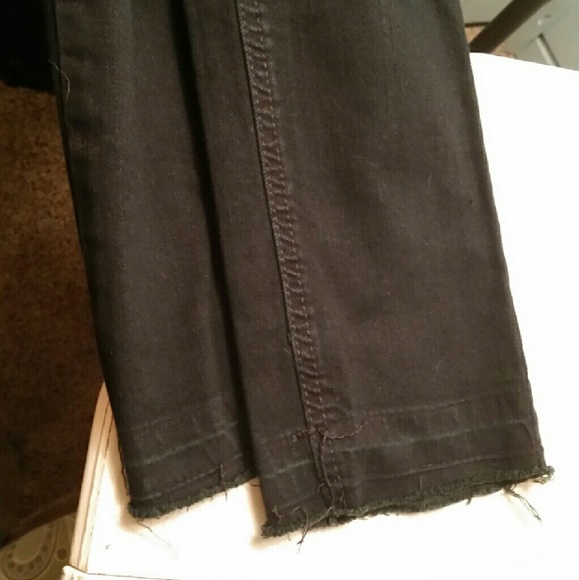Black skinny jeans with raw edge cuff size 4 - Picture 3 of 3