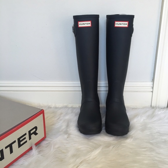 •Navy Matte Hunter Original Tall Boots• - Picture 2 of 4