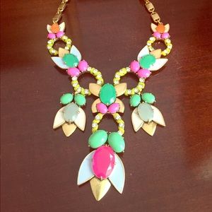 Stella and dot tropicana necklace