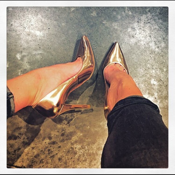 THE MOST BEAUTIFUL PAIR OF HEELS YOU'LL EVER OWN!