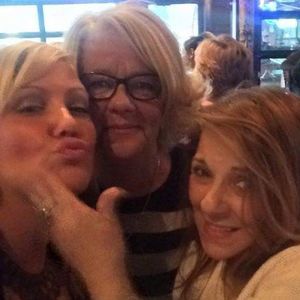 Meet your Posher, Pam