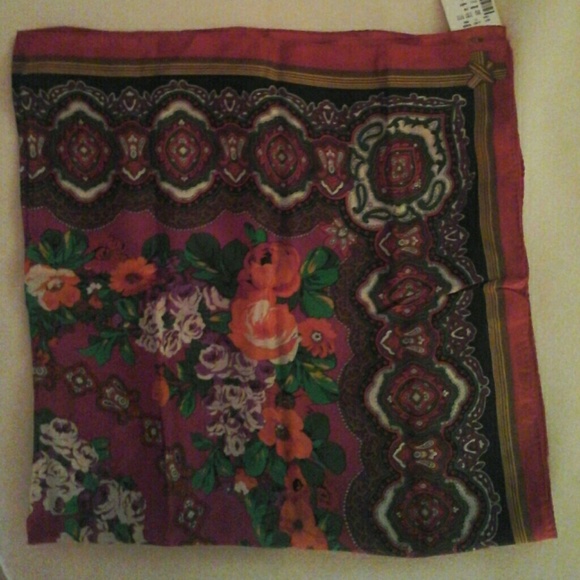 Scarf - Picture 2 of 2