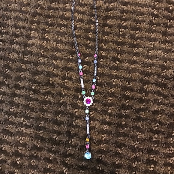 Gemstone drop necklace