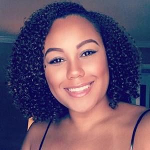 Meet your Posher, Lenora