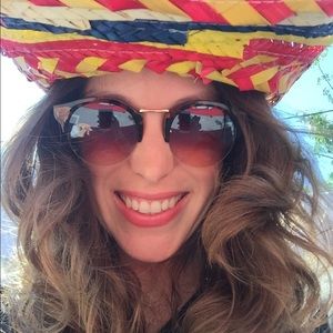 Meet your Posher, Samantha