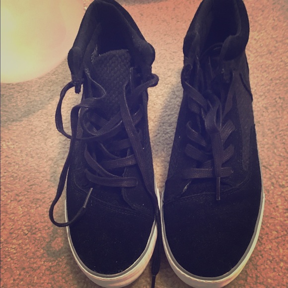 TOMS Black Suede Sneaker