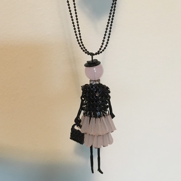Doll Pendant Statement Necklace. - Picture 4 of 4