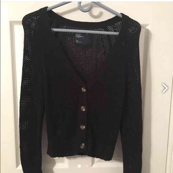 American eagle black sweater