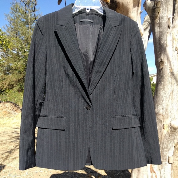 Elie Tahari blazer