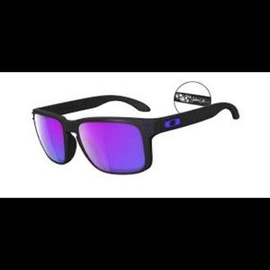 Oakley Holbrook Julian Wilson