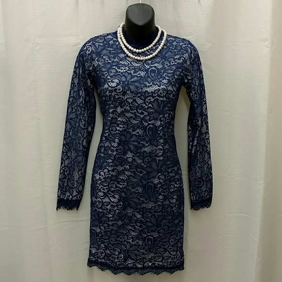 Long sleeve lace dress blue floral