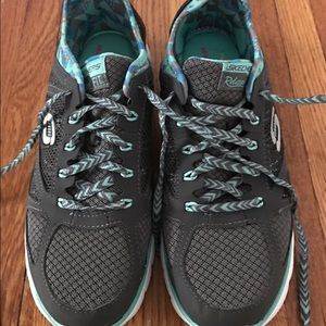 Skechers Women's Memory Foam Sneakers (Size 8)