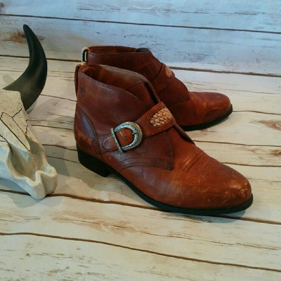 buckle ariat boots