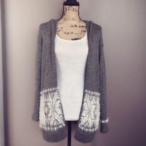 Abercrombie & Fitch Kids Perfect winter Cardigan!!