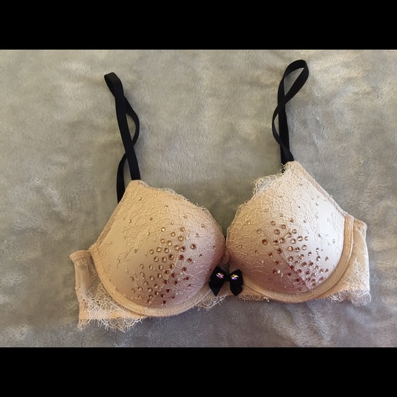 Victoria Secret bra - Picture 2 of 4