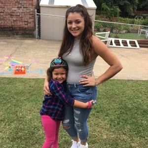 Meet your Posher, Adriana