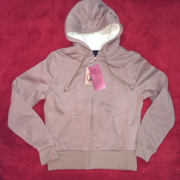 Hoodie sweatshirt lined with faux sherling fur.