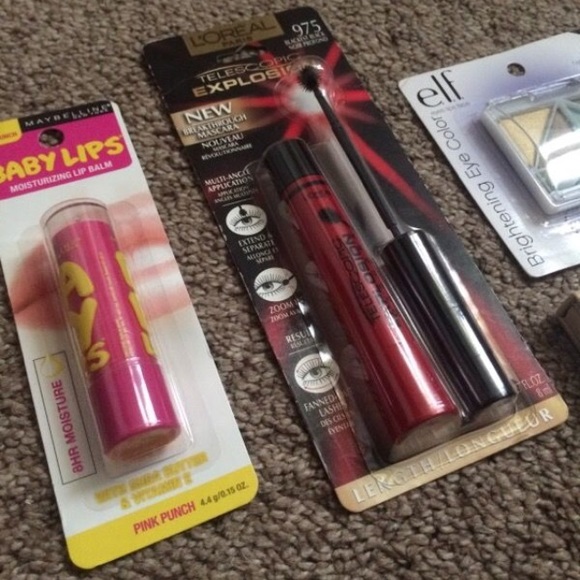 Assorted NEW makeup - Picture 3 of 3