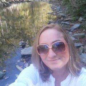 Meet your Posher, Marian