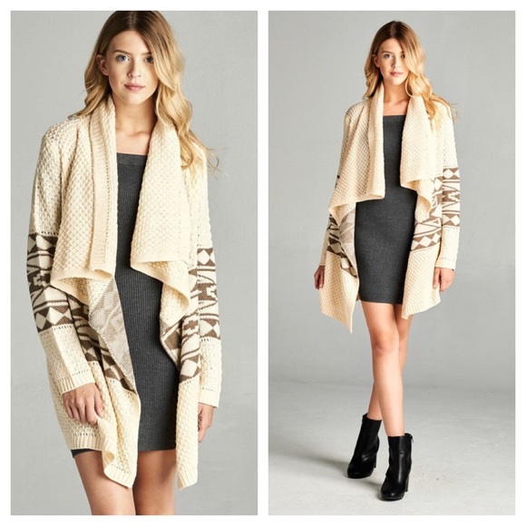 Sweaters - Those Who Wander Cardigan