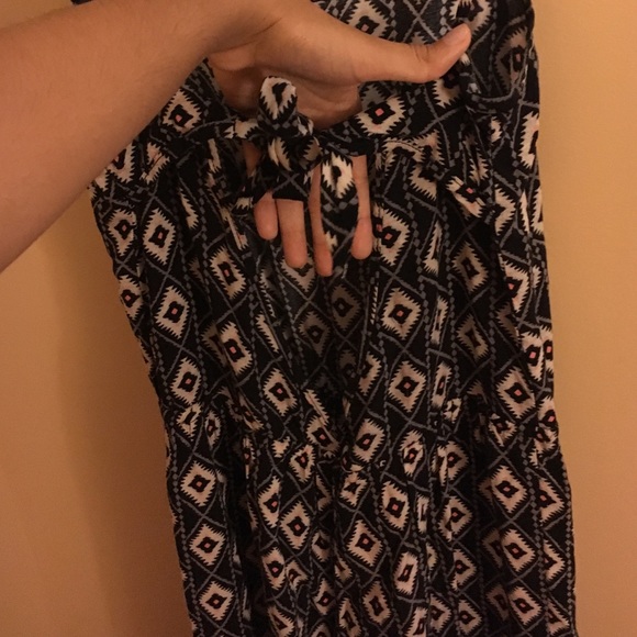 Romper - Picture 2 of 3