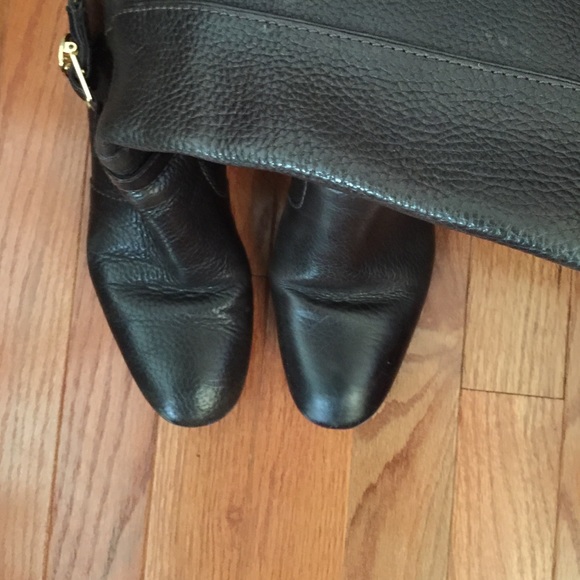 Boots. - Picture 2 of 4