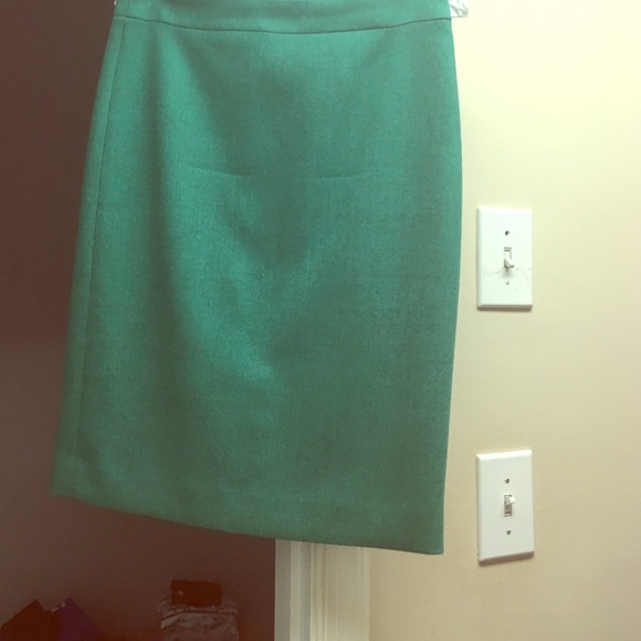 J Crew winter green pencil skirt EUC