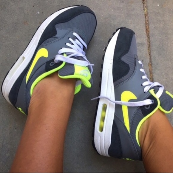 Nike Shoes - SALE‼️NWOB ⚡️ NIKE AIR MAX ONE SZ 5.5 y /7 women